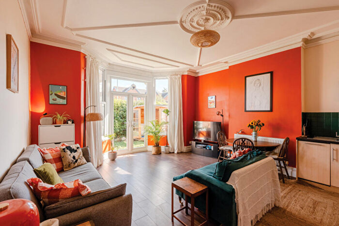 1 Bedroom Flat For Sale In Gloucester Road North, Bristol, BS34