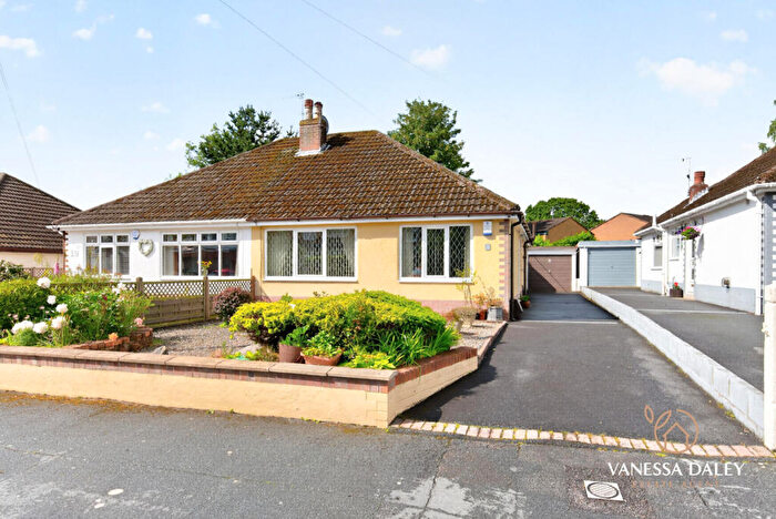 2 Bedroom Bungalow For Sale In Sharoe Mount Avenue, Preston, PR2