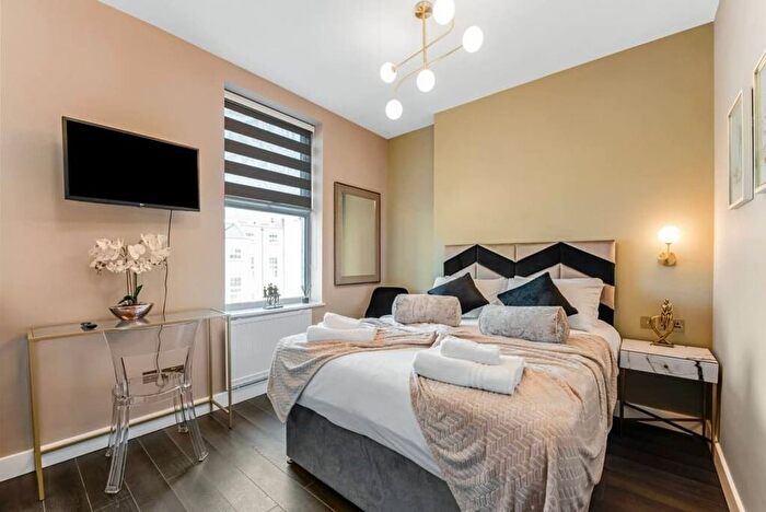 1 Bedroom Studio To Rent In High Road, London, N15