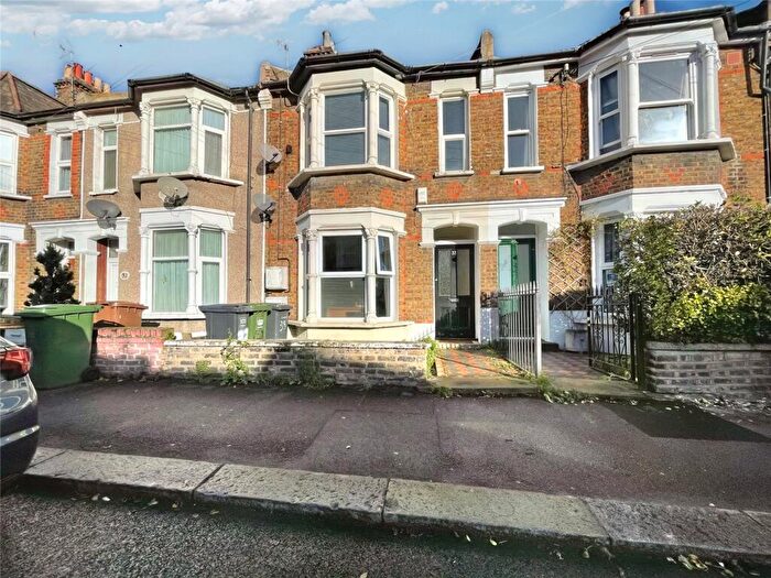 1 Bedroom Apartment To Rent In Darfield Road, London, SE4