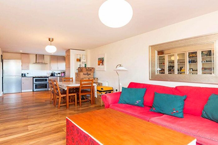 1 Bedroom Flat To Rent In St Pancras Way, Camden / Kings Cross, NW1