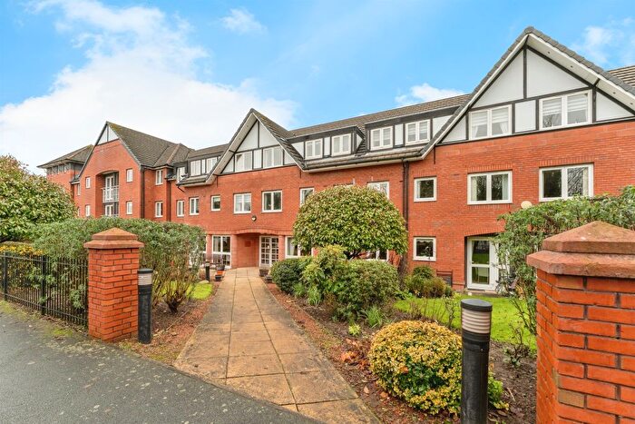 1 Bedroom Flat For Sale In Arkle Court, Vicars Cross, Chester, CH3
