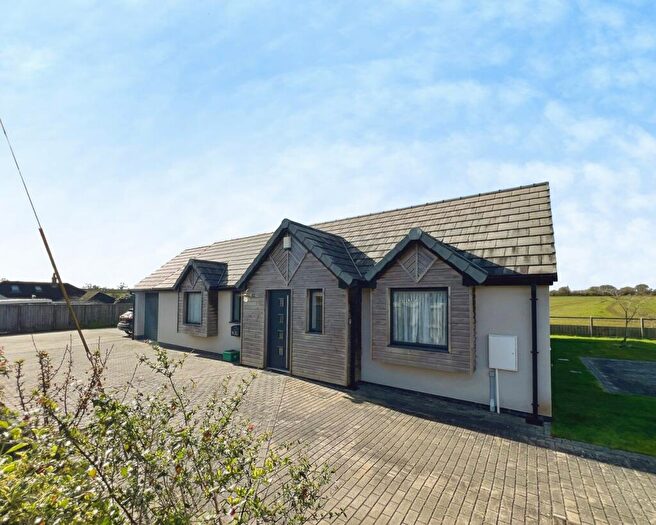 3 Bedroom Detached Bungalow For Sale In Long Lane, Walton, BA16