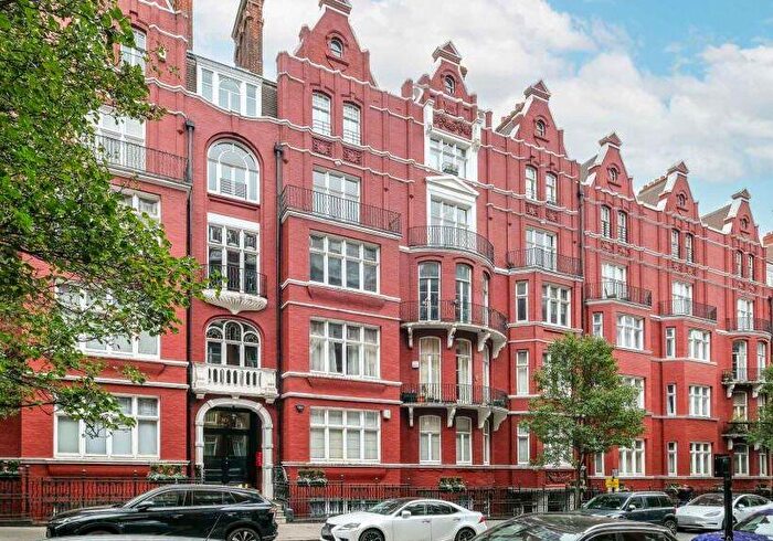 4 Bedroom Flat For Sale In Flat H Hyde Park Mansions, Cabbell Street, Marylebone, London, NW1