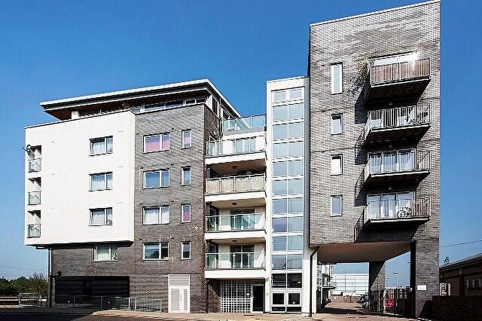 1 Bedroom Apartment For Sale In Benedicts Wharf, Barking, London, IG11