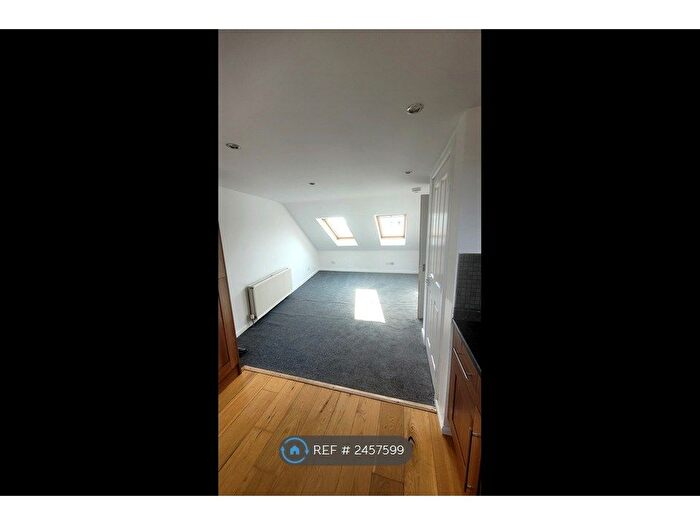 2 Bedroom Flat To Rent In Winton Place, Tranent, EH33