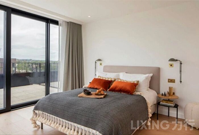 2 Bedroom Flat To Rent In Camley Street, King's Cross, N1C