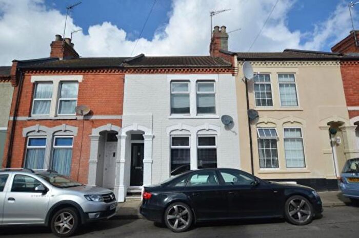3 Bedroom Terraced House To Rent In Derby Road, Northampton, Northamptonshire, NN1