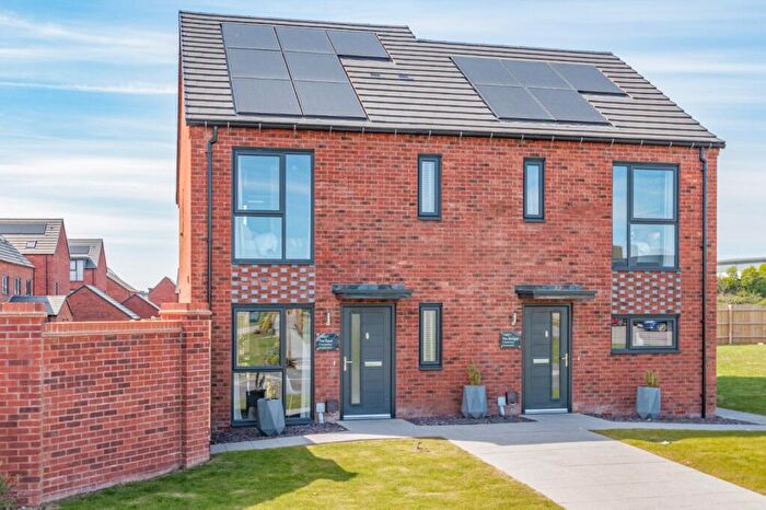 3 Bedroom Semi-Detached House For Sale In Westworks, Longbridge, Birmingham, West Midlands, B45