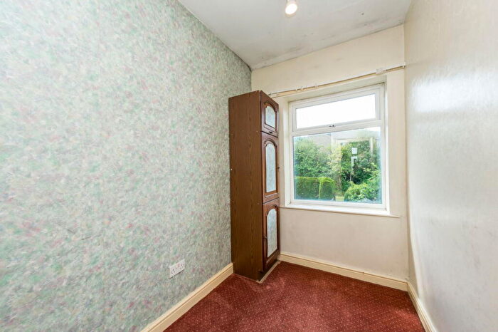 3 Bedroom Terraced House For Sale In Station Terrace, Skelmanthorpe, HD8