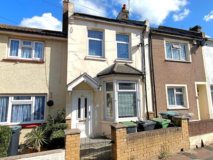 2 Bedroom Terraced House For Sale In Nelson Road, Gravesend, DA11