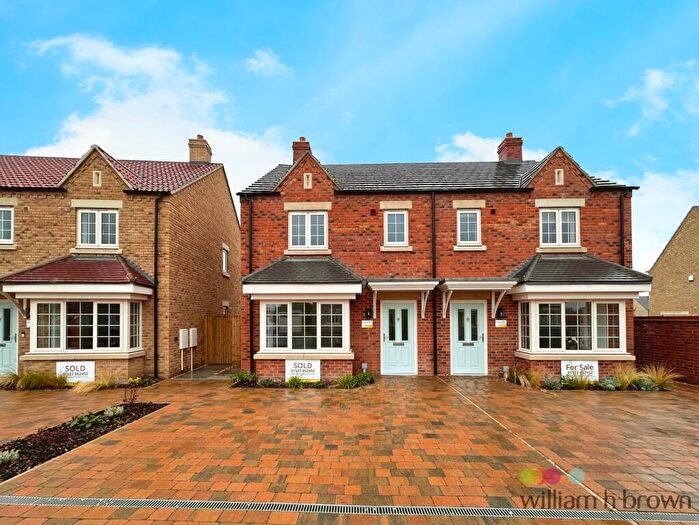 3 Bedroom Semi-Detached House To Rent In Hurricane Grove, Welton, Lincoln, LN2