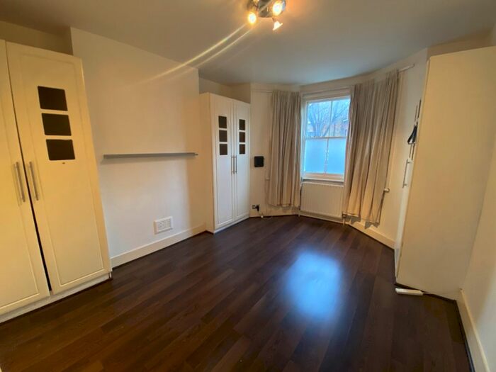 1 Bedroom Flat To Rent In Davids Road, Forest Hill, London, SE23