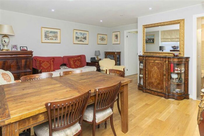 1 Bedroom Flat To Rent In Craven Terrace, London, W2