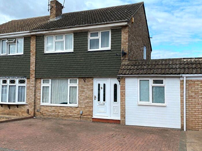 4 Bedroom House To Rent In Linnet Close - Online Registration Required, SS3