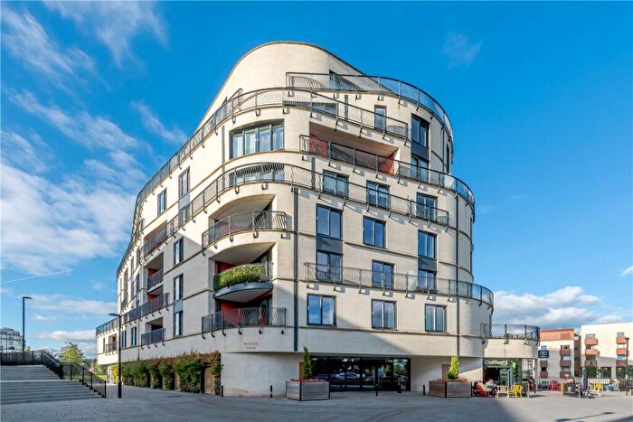 2 Bedroom Apartment To Rent In Victoria Bridge Road, Bath, Somerset, BA2