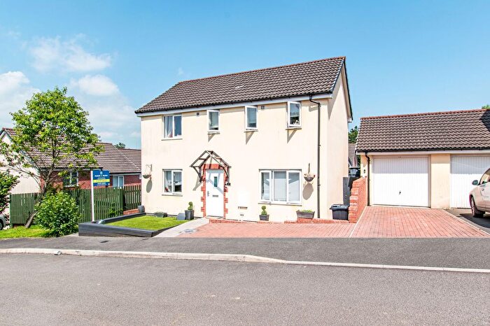 3 Bedroom Detached House For Sale In Meadowsweet Close, Liskeard, PL14