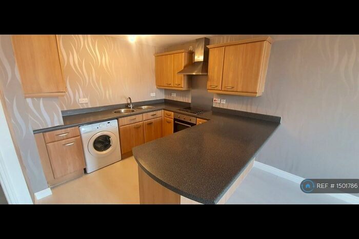 2 Bedroom Flat To Rent In Fern Court, Rotherham, S66