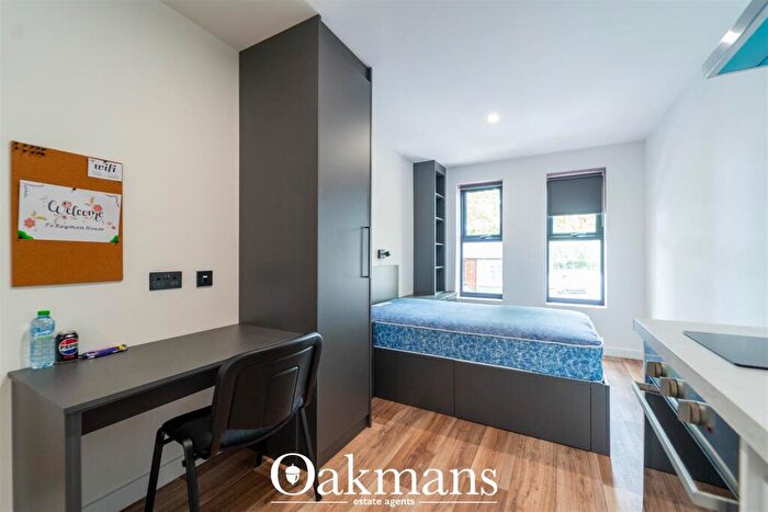 Apartment To Rent In Pershore Road, Stirchley, Birmingham, B30