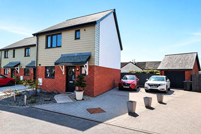 3 Bedroom Detached House For Sale In Honey Farm Close, South Molton, Devon, EX36