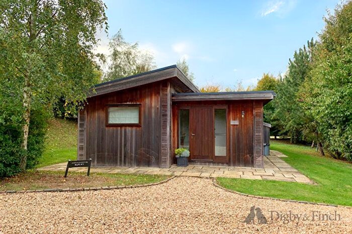 2 Bedroom House For Sale In The Avenue, Exton, LE15