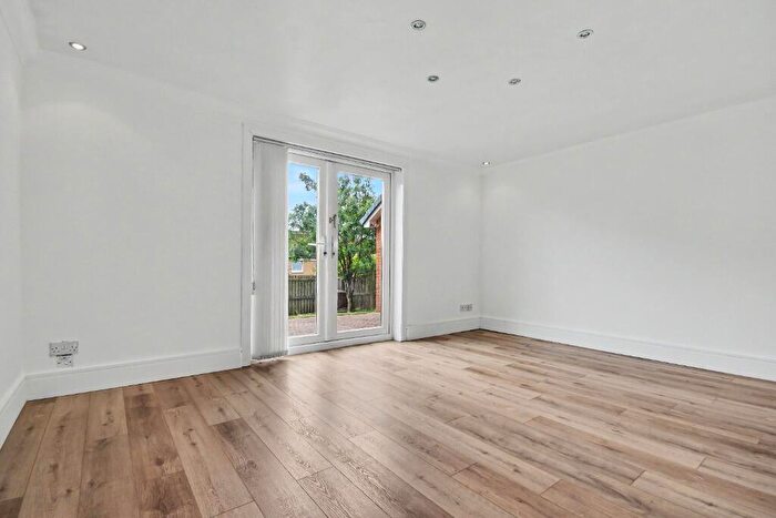 3 Bedroom Semi-Detached House For Sale In Swallow Crescent, Inverclyde, Inverkip, PA16