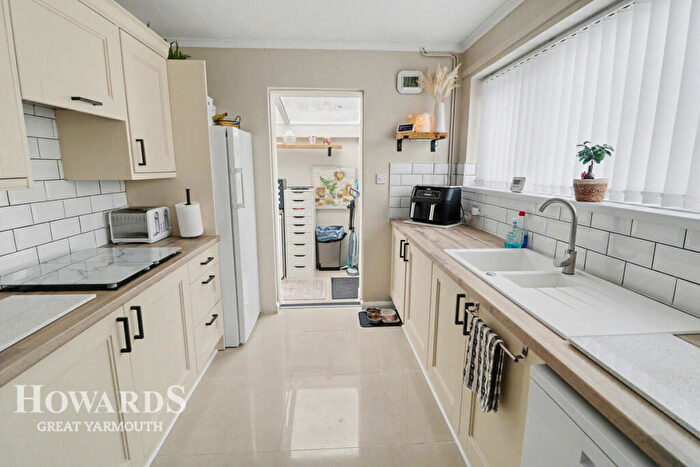 2 Bedroom Semi-Detached Bungalow For Sale In Westerley Way, Caister-on-Sea, NR30