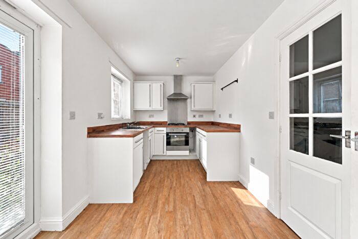 3 Bedroom Terraced House For Sale In Tom Stimpson Way, Sutton-in-ashfield, Nottinghamshire, NG17