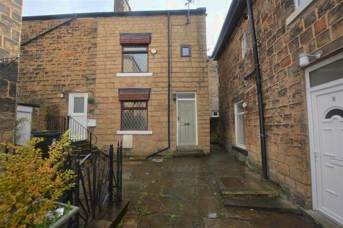 2 Bedroom Cottage To Rent In Spring Street, Idle, Bradford, BD10