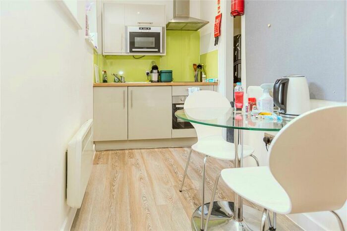 1 Bedroom Maisonette To Rent In Crown House, - Prince Street, City Centre, Bristol, BS1