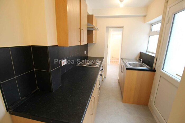 2 Bedroom Terraced House To Rent In Cross Street, Lincoln, LN5