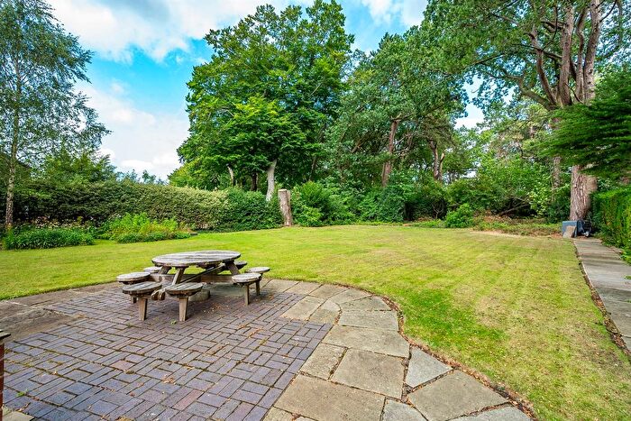 5 Bedroom Detached House For Sale In Taunton Road, Sale, M33