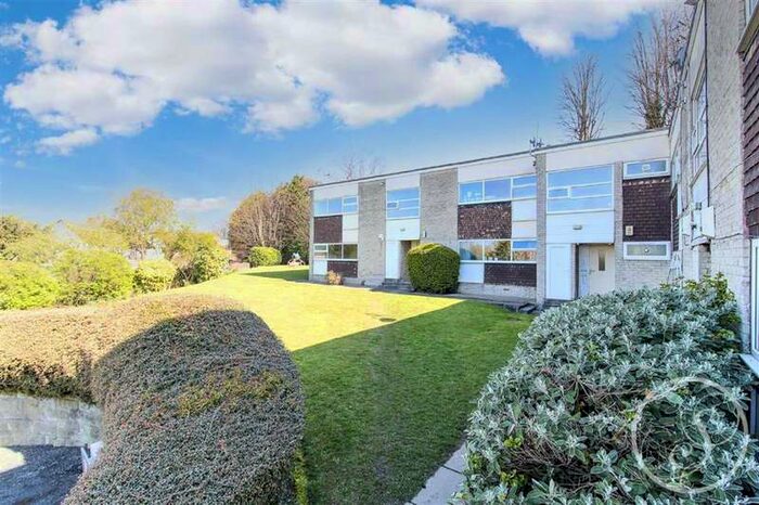 1 Bedroom Flat To Rent In Woodliffe Court, LS7