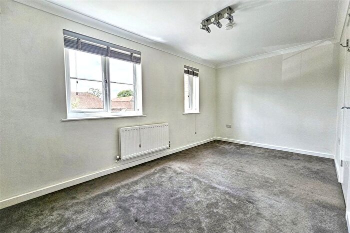 1 Bedroom Flat For Sale In Hindhead, Surrey, GU26