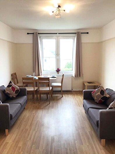 2 Bedroom Flat To Rent In Hilton Drive, Aberdeen, AB24
