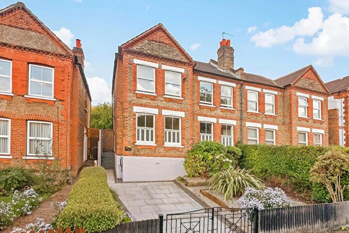 2 Bedroom Flat For Sale In Adamsrill Road, Sydenham, London, SE26