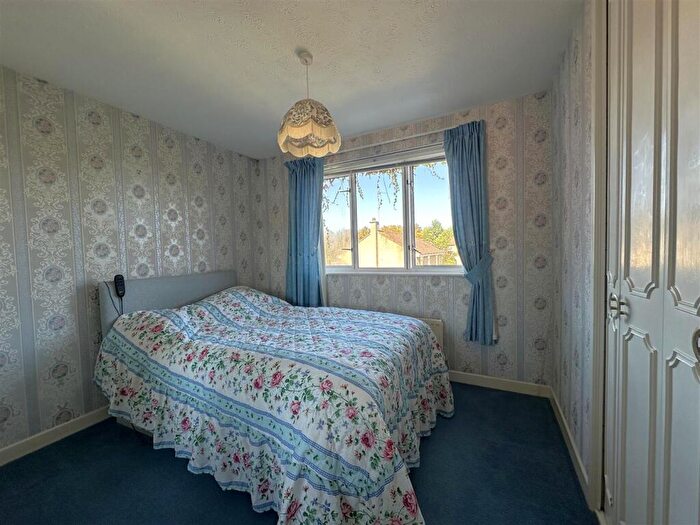 3 Bedroom Link Detached House For Sale In Awdry Close, Chippenham, SN14