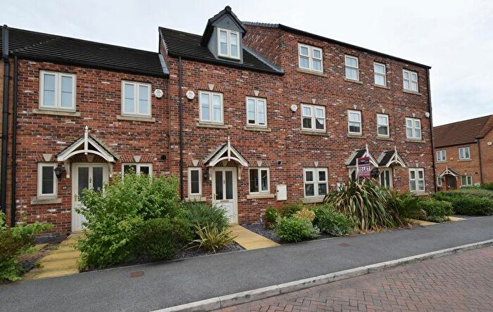 2 Bedroom Town House For Sale In Dovecote, Barnsley, South Yorkshire, S73