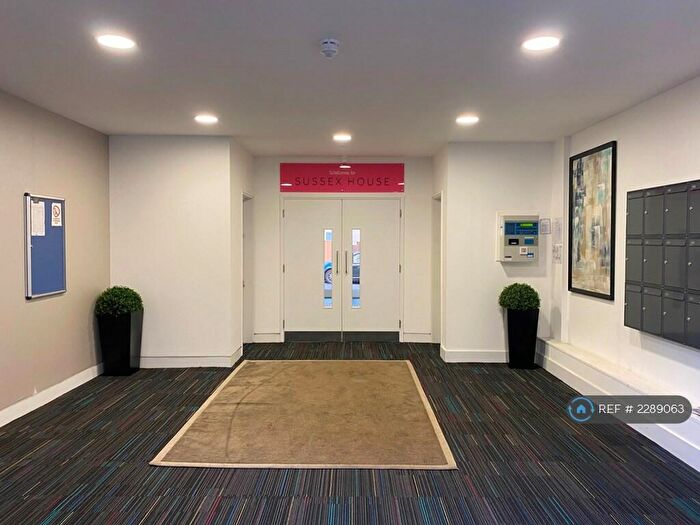 2 Bedroom Flat To Rent In Sussex House, Reading, RG1