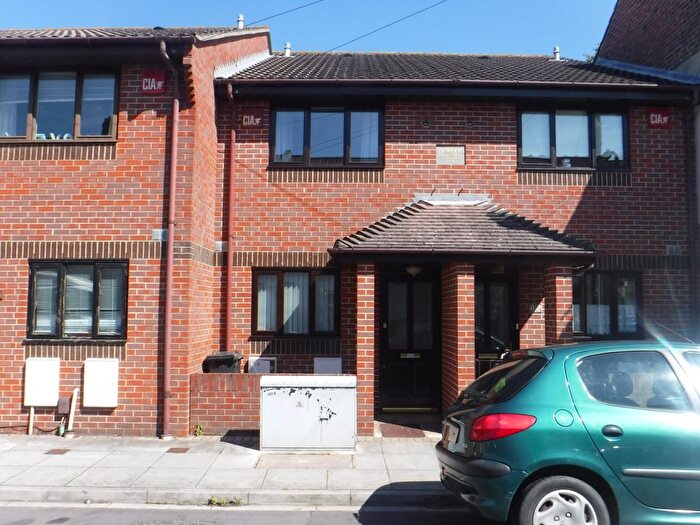 2 Bedroom Terraced House To Rent In Boulton Road, Southsea, PO5