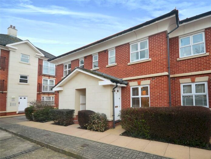 1 Bedroom Maisonette To Rent In Stapleford Close, Chelmsford, Essex, CM2