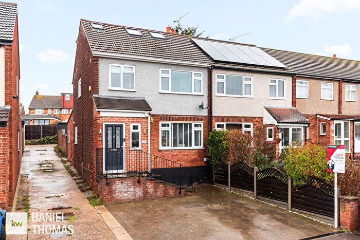 4 Bedroom End Of Terrace House For Sale In Allison Close, Waltham Abbey, EN9