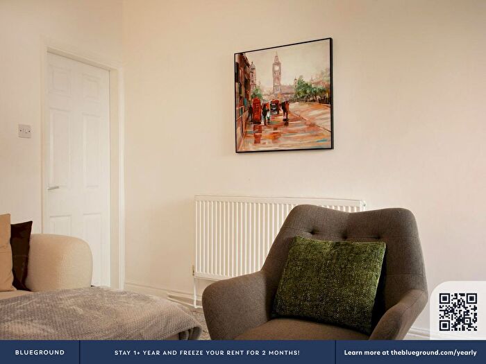 2 Bedroom Flat To Rent In Rushcliffe District, NG2