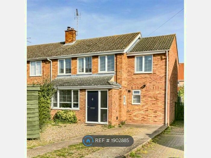 4 Bedroom Semi-Detached House To Rent In Harbour Avenue, Comberton, Cambridge, CB23