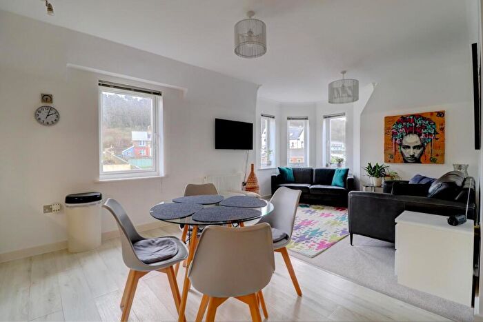 2 Bedroom Apartment For Sale In Westward Ho, Bideford, EX39