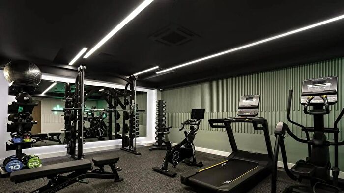 Studio To Rent In University Road, Belfast, BT7