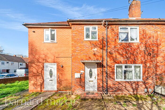 2 Bedroom Flat For Sale In Hanworth Road, Whitton, Hounslow, TW4