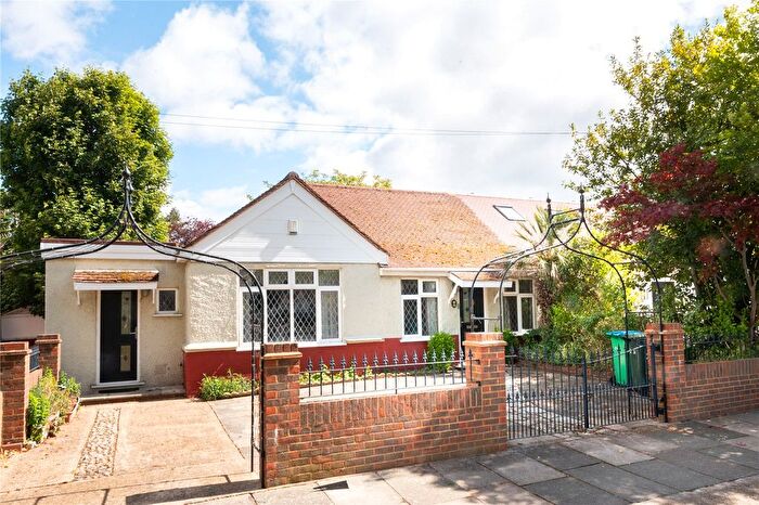 2 Bedroom Bungalow For Sale In Lyndhurst Avenue, Twickenham, TW2