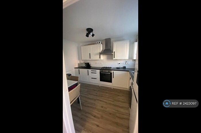 3 Bedroom End Of Terrace House To Rent In Fairbairn Way, Chatteris, PE16