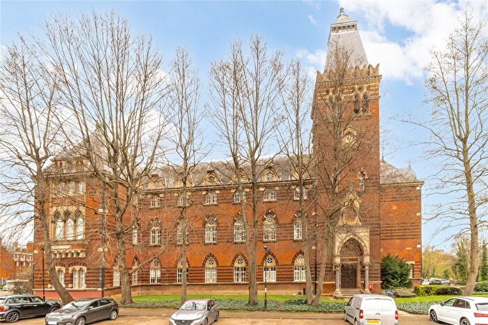1 Bedroom Flat To Rent In Clock Court, Victory Road, London, E11